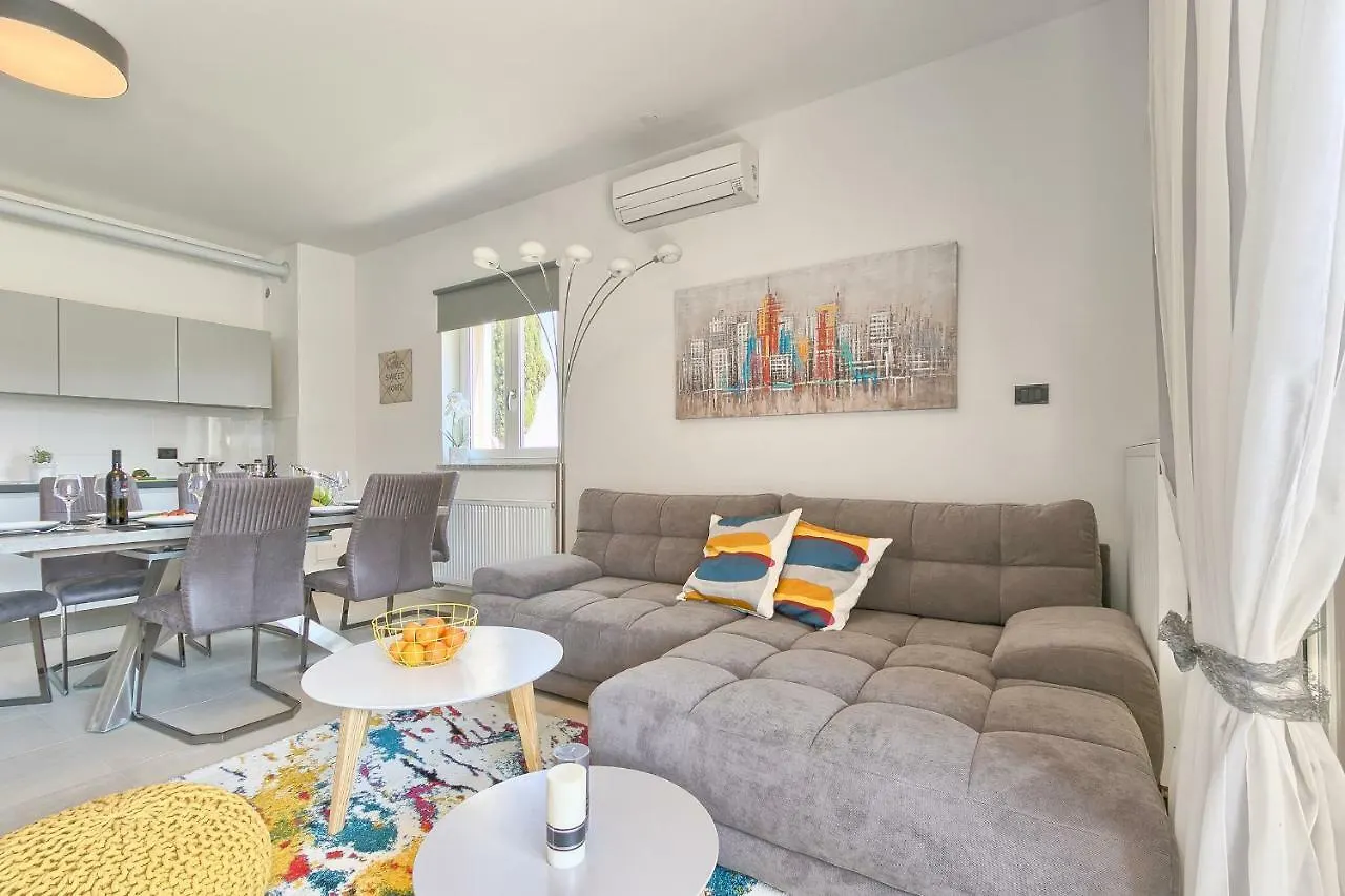 Adriatic Apartments Fažana